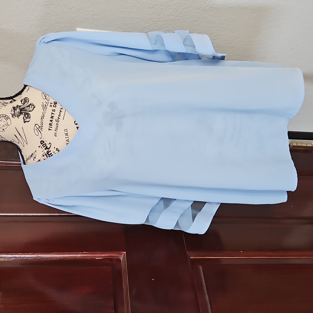 V Neck Short Sleeve Blouse Size 12 14